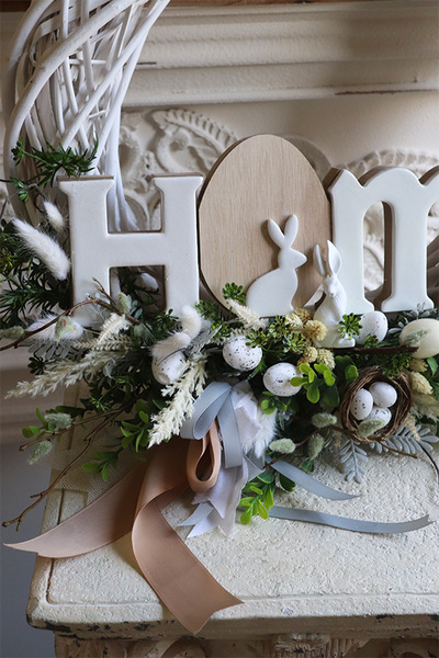 Easter Home, wielkanocny wianek na drzwi