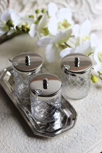 trzy słoiki na tacy, Lux Villa Silver Glamour