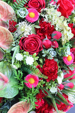 bogata wiązanka nagrobna, Serce Gruno, wym.60x58cm