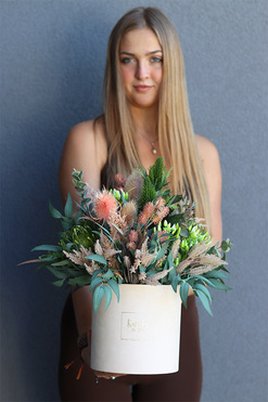 Bohemia Green Velvet, welurowy flowerbox z suszem, wys.42cm