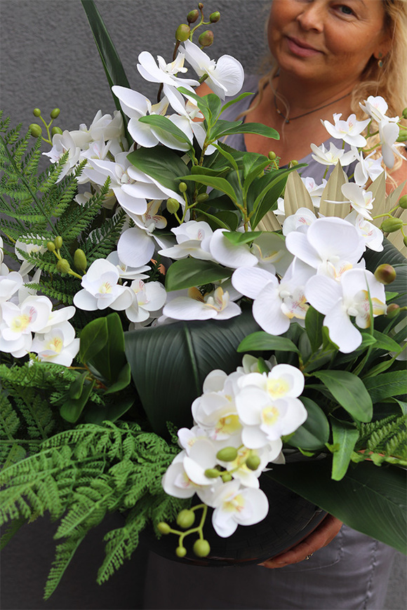 White Orchidera Classica, kompozycja nagrobna w misie