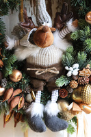 Reniferro, świąteczny wianek z lalką