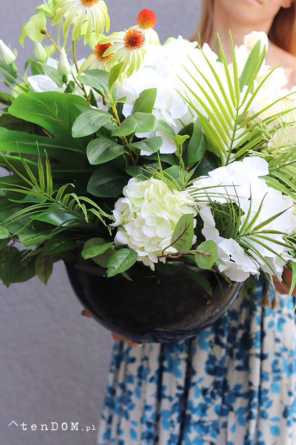 Royal Bizanti, kompozycja nagrobna w misie	