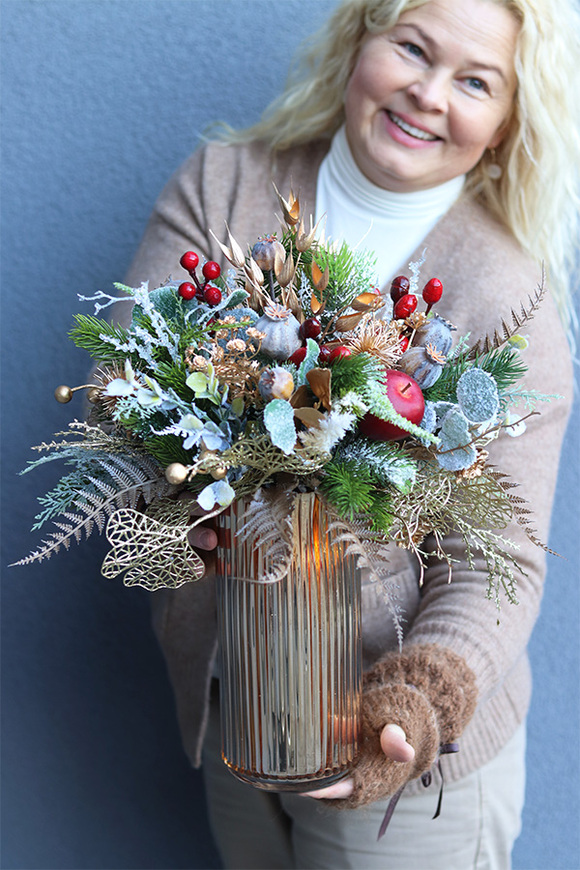 Gold Christmas, świąteczny stroik kompozycja w złotym wazonie