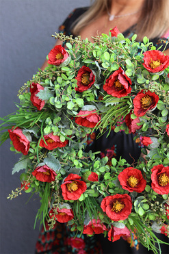 Makowa Panienka 2, asymetryczny wianek z makami, śr.55cm