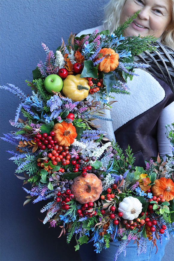 Poranna Refina, jesienny wianek z dyniami