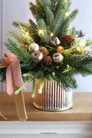 Pink Lady, realistyczna choinka świąteczna z przybraniem LED