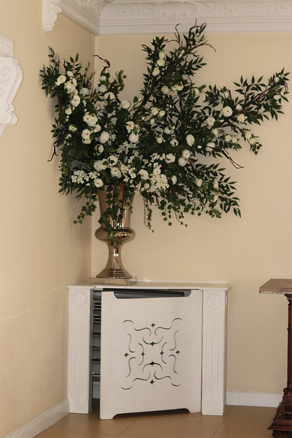 Biały Dworek Saute A, kompozycja kwiatowa do Twojej donicy