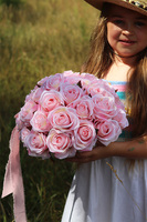 Pink Roses, kompozycja kwiatowa w misie