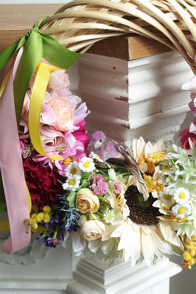 Joyfull Flowers, wiosenny wianek dekoracyjny