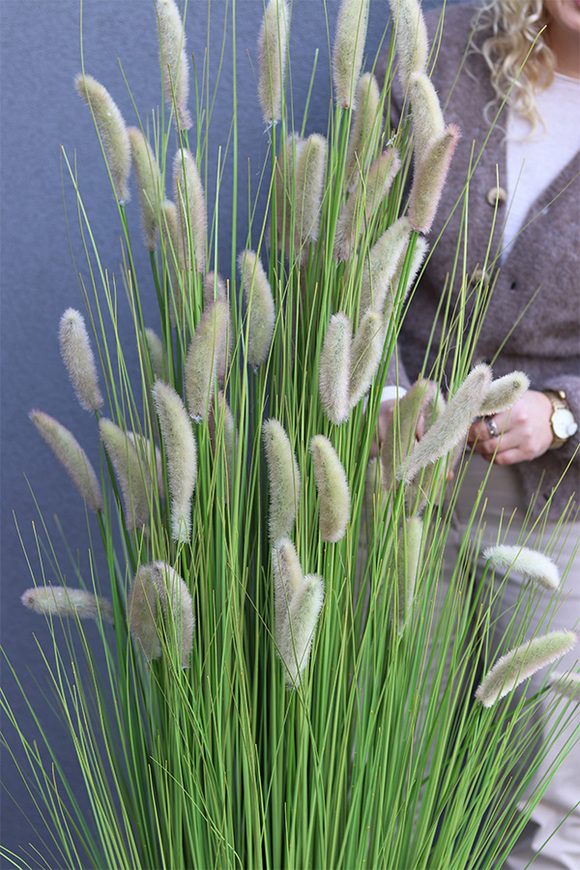 Trawa Pustynna Walter Grey, sztuczne trawy w donicy Fiberglass