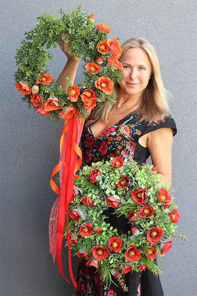 Makowa Panienka 2, asymetryczny wianek z makami