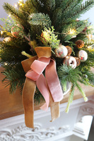 Pink Lady, realistyczna choinka świąteczna z przybraniem LED