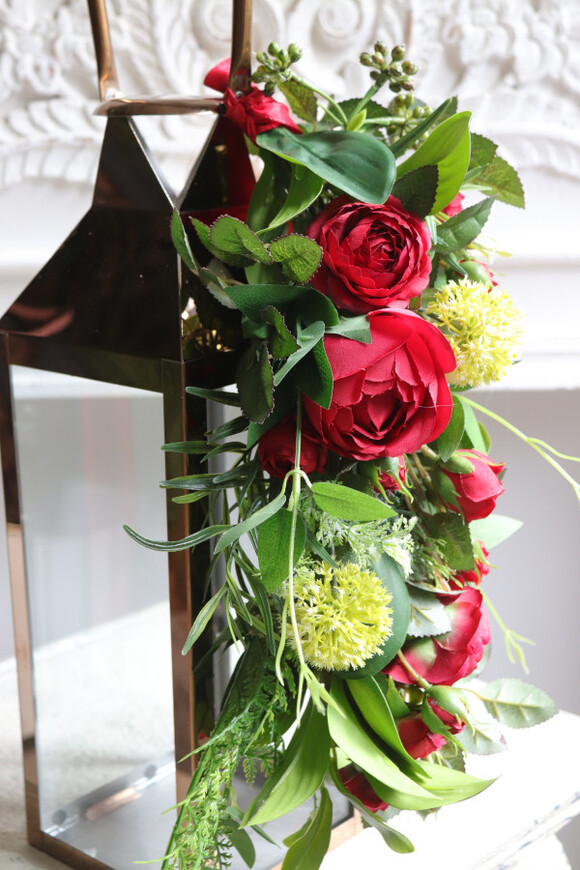 Angelo Garden Red, lampion nagrobny z kwiatami