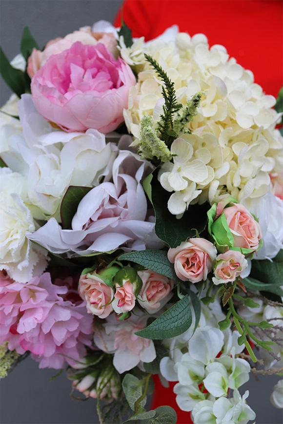 Teliga Pink, spływający bukiet nagrobny, wym.37x66cm 