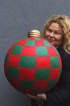 OD RĘKI Xmas Ball, figurka bombka ceramiczna A, wym.39x41.5cm