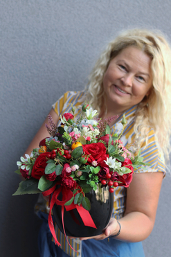 Czerwone Marzenie, jesienna kompozycja w naczyniu, wym.32x33cm