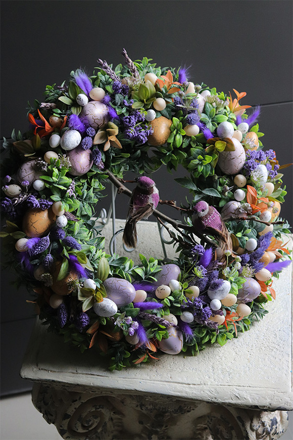 Ptaki Wiosną, kolorowy wianek dekoracyjny