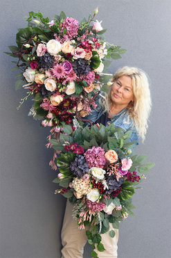 Vilani Small, nieduża wiązanka nagrobna, dł.60cm