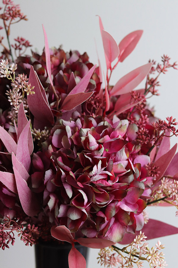 Hortense Burgundi, bukiet nagrobny we wkładzie