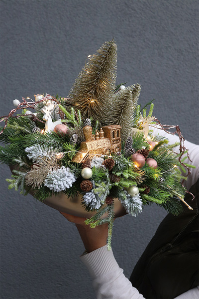 Gold Cecile, świąteczny stroik w szklanej misie LED