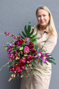 Retro Flowers, bukiet nagrobny we wkładzie, dł.70cm