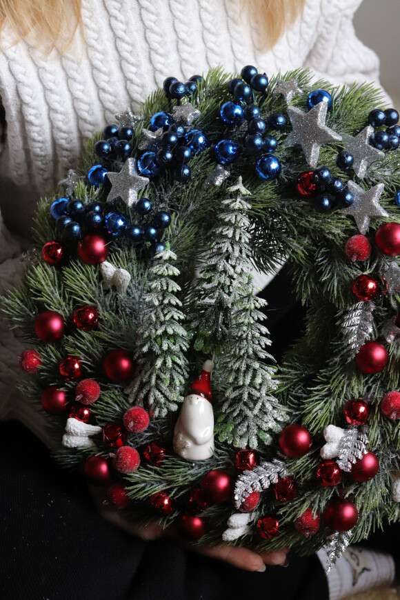 Santa in Alaska, świąteczny wianek dekoracyjny