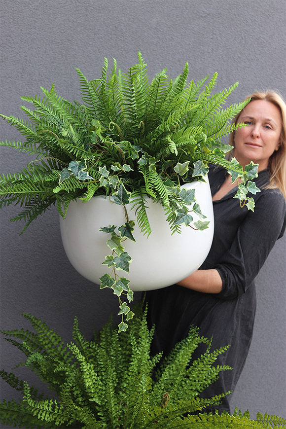 Zielony Dom Walter, paproć w donicy fiberglass