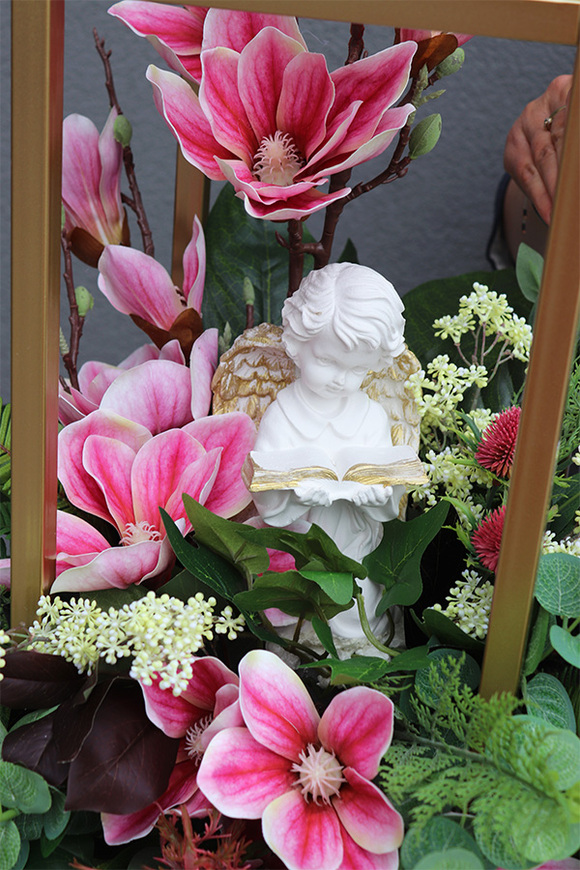 Assiano Tower, dekoracja nagrobna z aniołem, wym.82x54cm