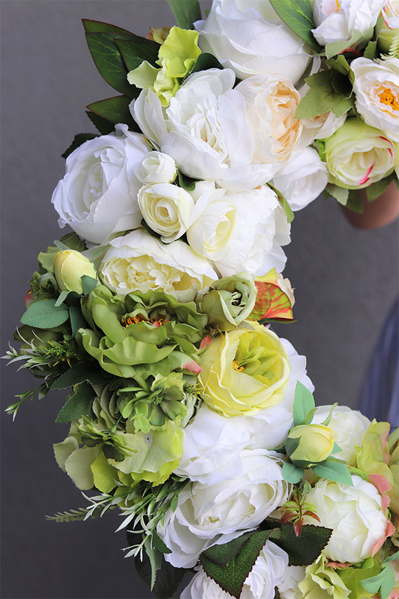 Caryca Katarzyna Greenland, efektowny wianek na drzwi