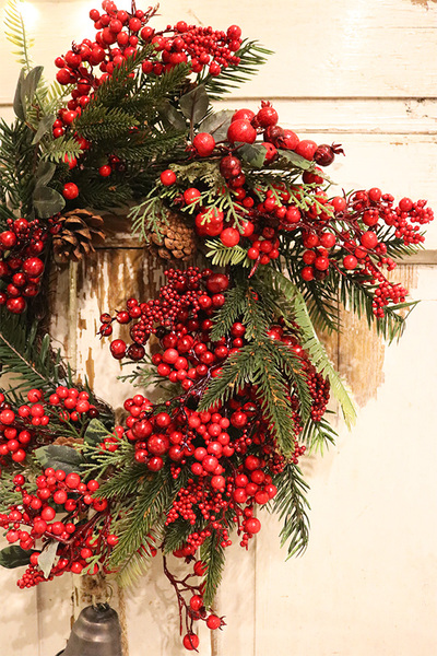 Czerwone Święta, wianek z dzwonkami