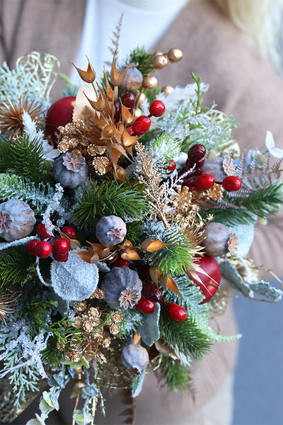 Gold Christmas, świąteczny stroik kompozycja w złotym wazonie