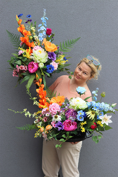 Kolorowa Nuta, bukiet nagrobny we wkładzie