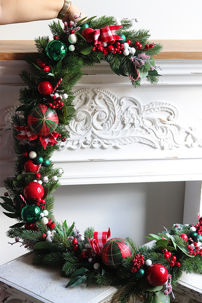 Apart American Christmas, świąteczna girlanda na kominek