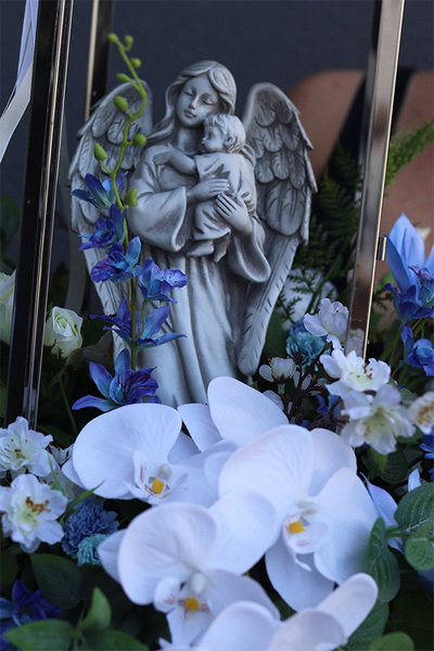 Angelo Garden Blue Big, kompozycja nagrobna ze srebrnym lampionem, wys.63cm