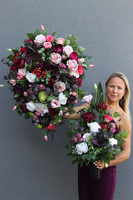 England New, bukiet nagrobny z jagodami we wkładzie