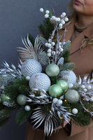 Green Xmas, świąteczna kompozycja nagrobna w misie	