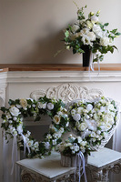 Biała Winnica Rosano, kompozycja kwiatowa w kształcie serca