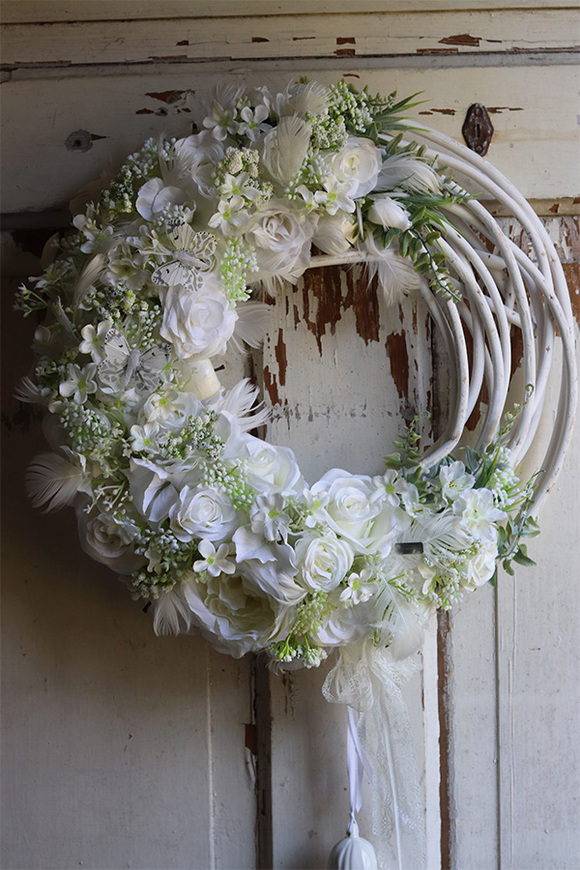 Biella, biały wianek komunijny z dzwonkiem, śr.38cm  