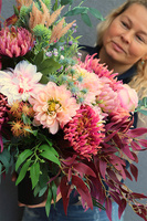 Astry Pink, bukiet nagrobny we wkładzie