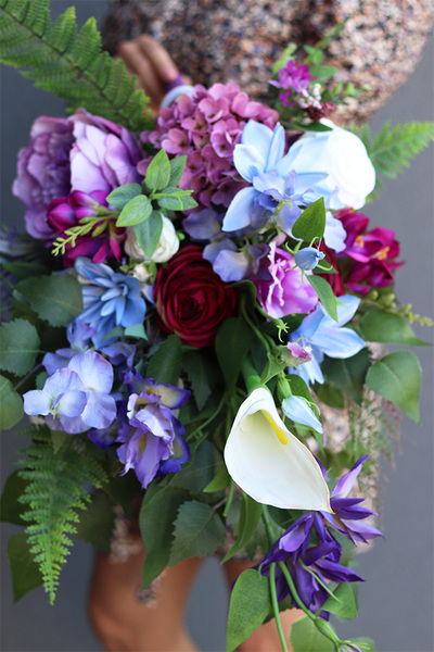 Fioletine, bukiet nagrobny z kalią i hortensją