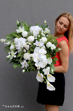 Biellana, kompozycja nagrobna w misie, dł.74cm