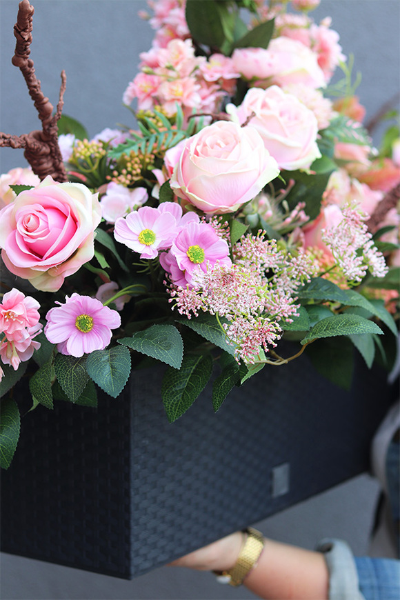 Balea Pasaja, kompozycja kwiatowa na lobby