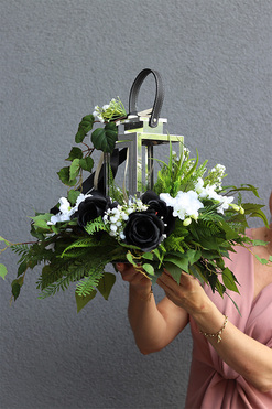 Angelo Garden White&Black, lampion nagrobny z kwiatami, wys.40cm 