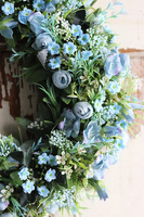 atrakcyjny niebieski wianek na drzwi, Niezabudkowo, śr.39cm 