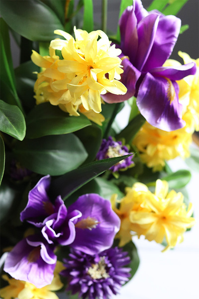 Leodiana, wiosenny bukiet nagrobny we wkładzie