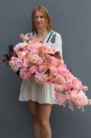 Anona Morelli, kompozycja nagrobna w naczyniu