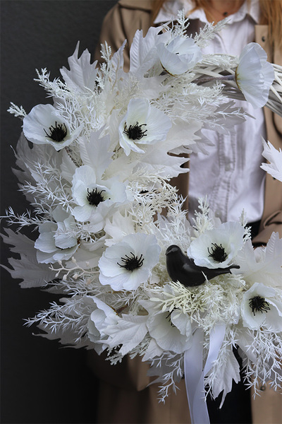 Casa Bianca, biały wianek na drzwi z ptaszkiem