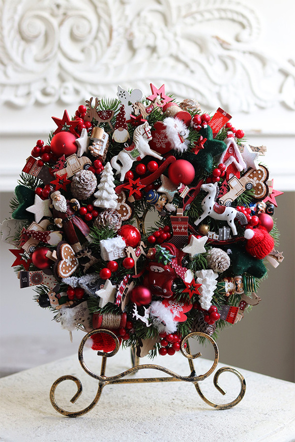 Święta u Izy, świąteczny wianek dekoracyjny	