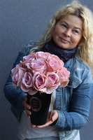 Cappuccino Cafe 2, flowerbox z różami